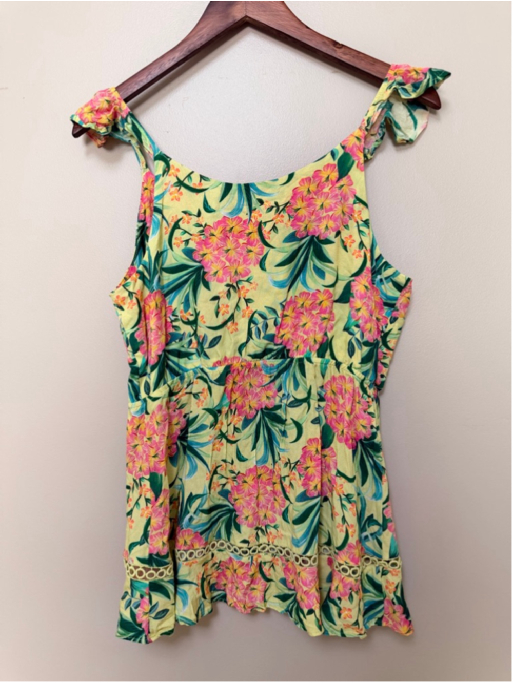 FARM Rio Ruffled Tropical Top - Picture 8 of 8